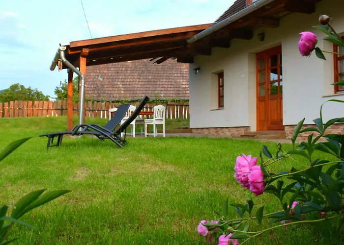 Bogancs Vendeghaz - Nagyboerzsoeny * 너지뵈르죄니